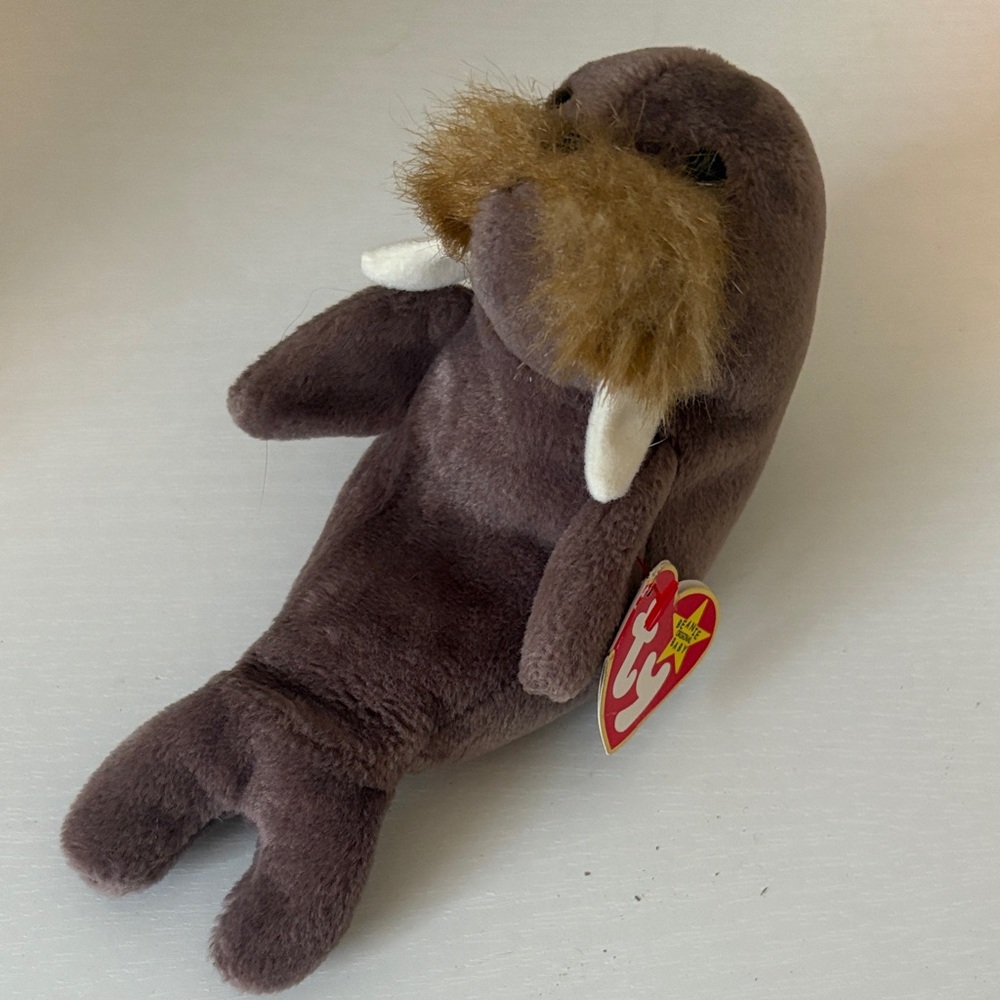 Ty Beanie Baby - Jolly the Walrus